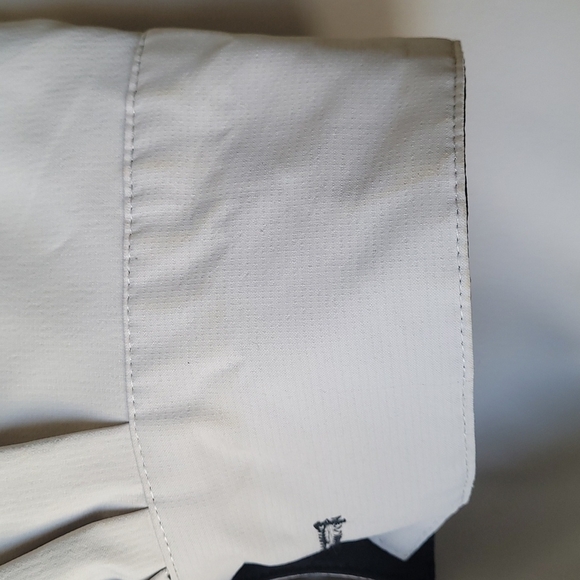 Magellan's Light Reversible Travel Jacket - Picture 8 of 8